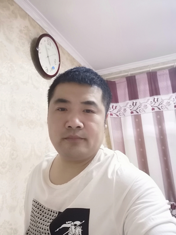 爱你的眼睛的第一张照片--新乡相亲服务中心