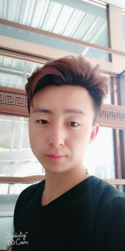 拼命微笑的第二张照片--新乡相亲服务中心