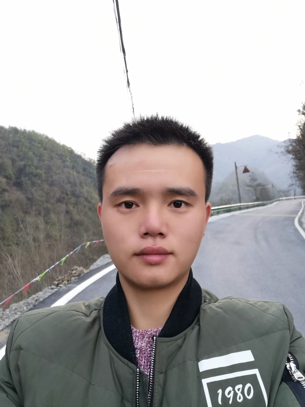 年华零落成诗的第一张照片--新乡相亲服务中心