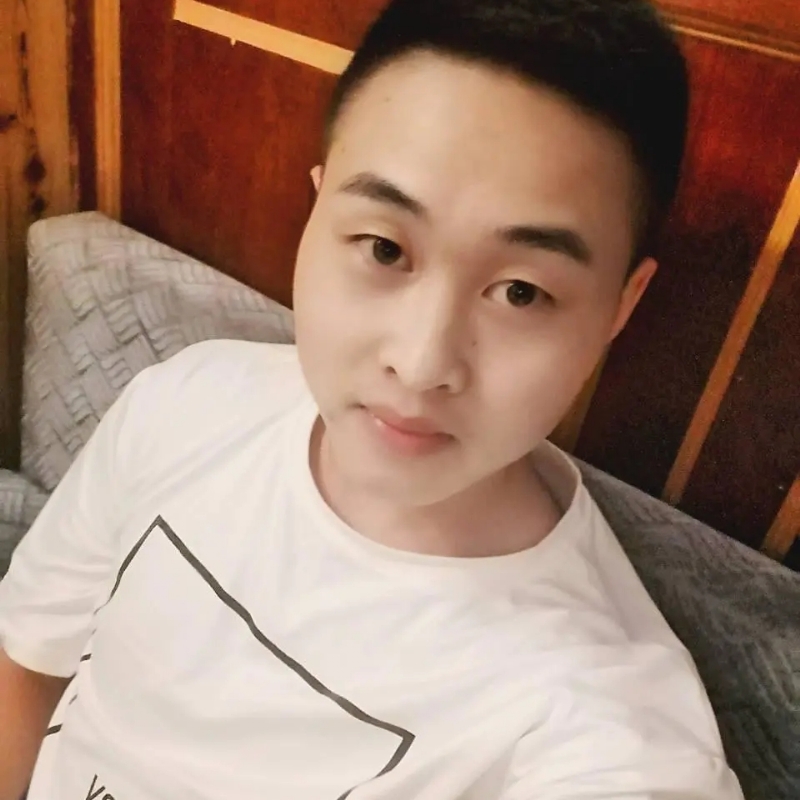 娃娃脸小爸爸的第二张照片--新乡相亲服务中心