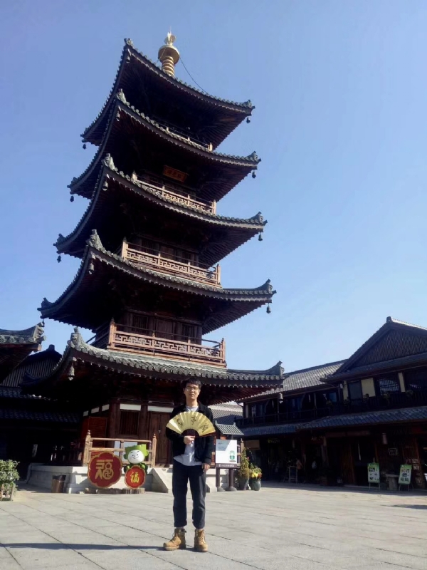 流浪共和的第一张照片--新乡相亲服务中心