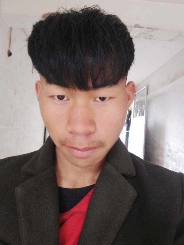 少年不在少的第一张照片--新乡相亲服务中心