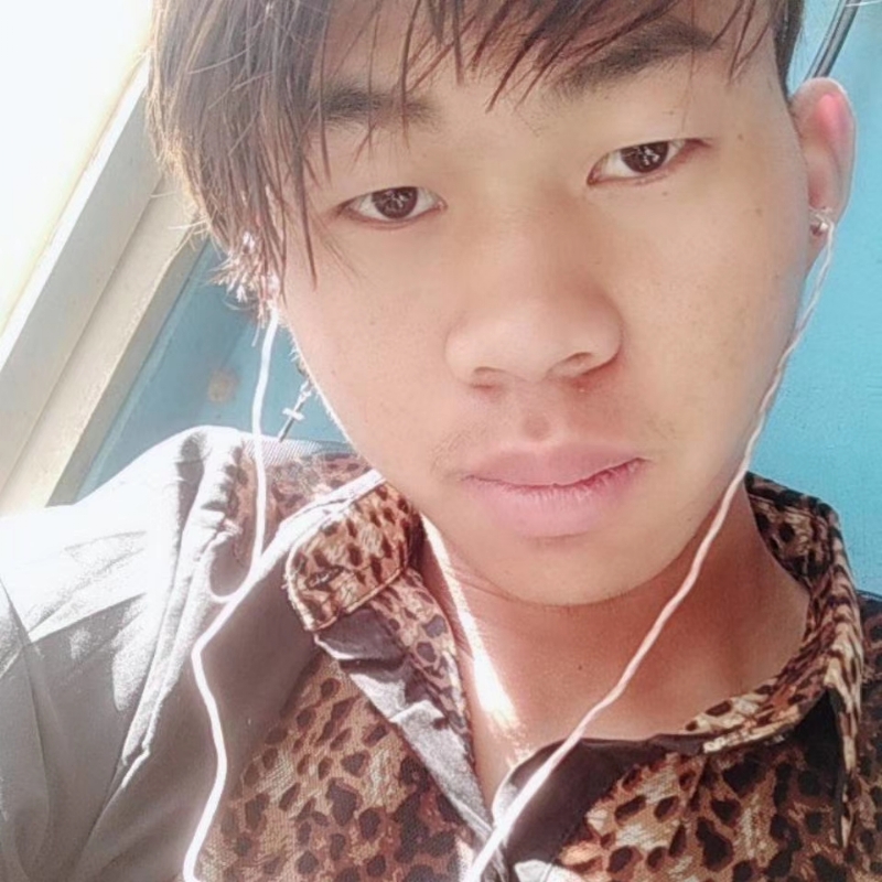 少年不在少的第三张照片--新乡相亲服务中心