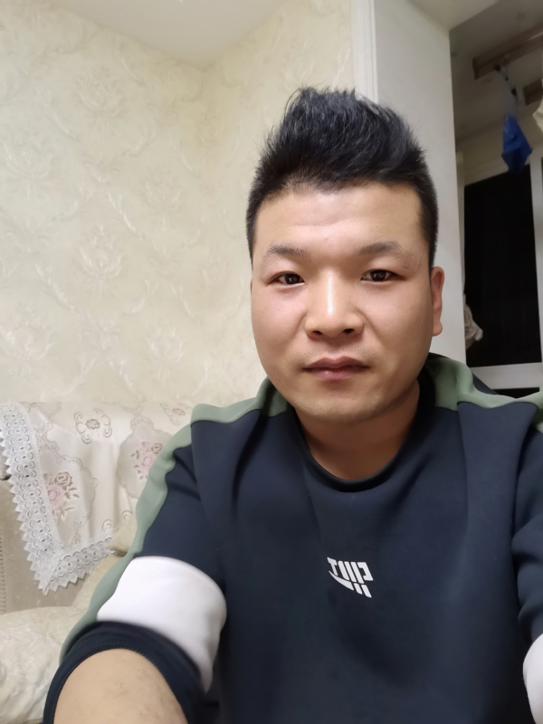 小猪猪的第一张照片--新乡相亲服务中心