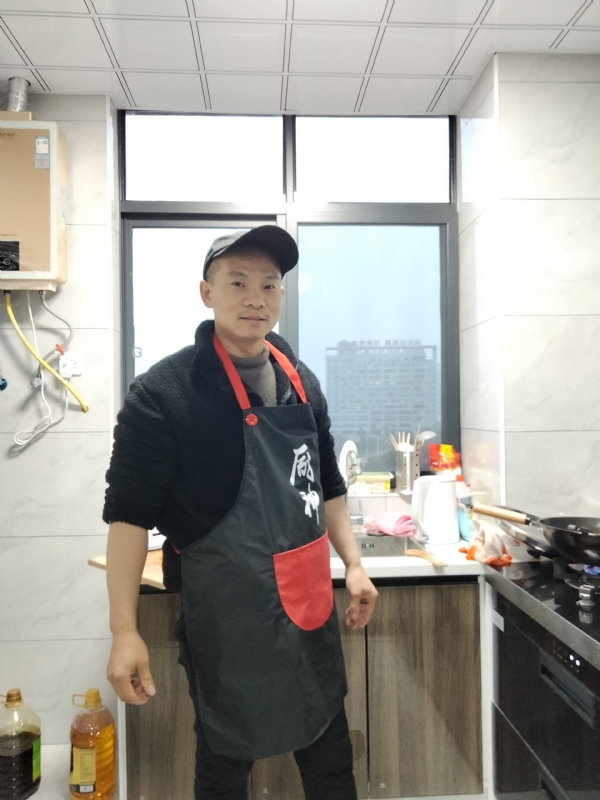 国宝的第一张照片--新乡相亲服务中心