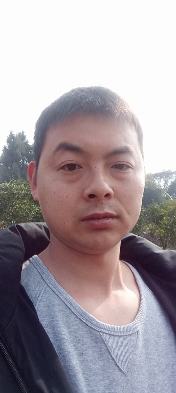 亲亲抱抱我爱你的第一张照片--新乡相亲服务中心