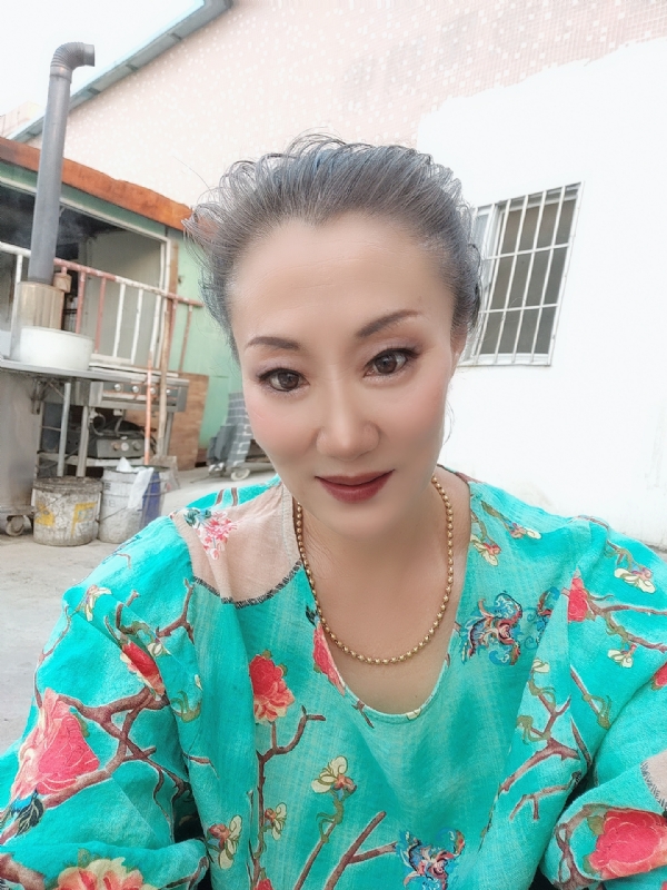 燕子的第三张照片--新乡相亲服务中心