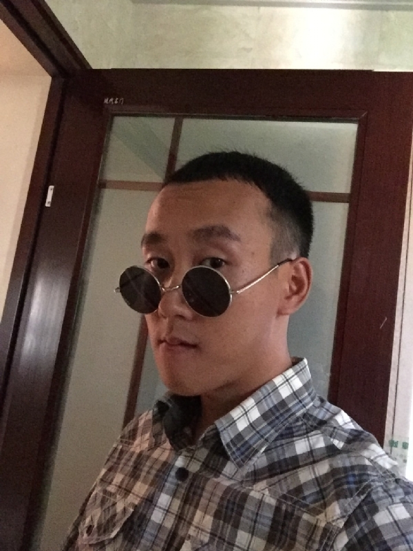 悲喜的第一张照片--新乡相亲服务中心