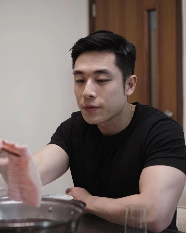 李浩泓的第一张照片--新乡相亲服务中心