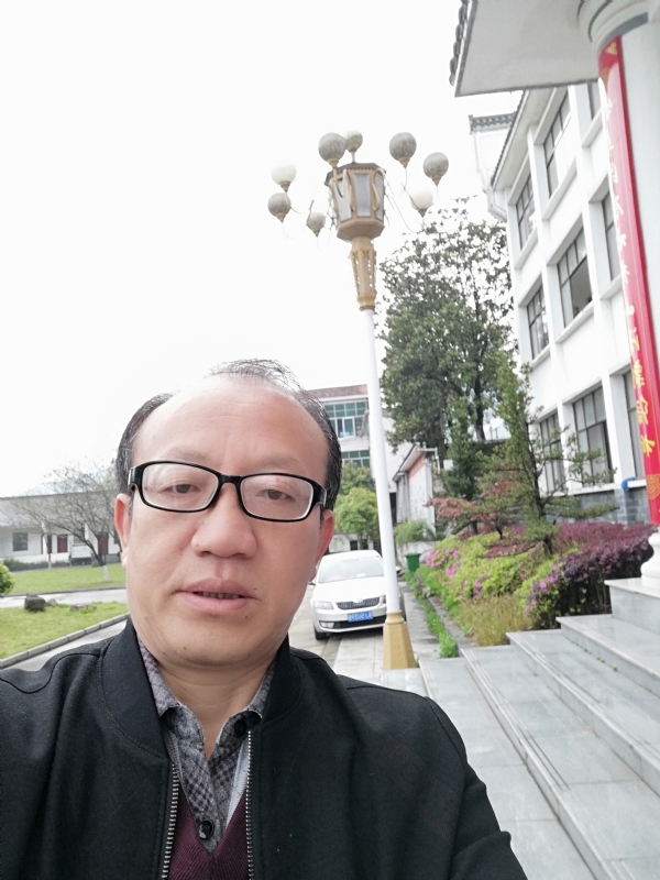 玫瑰祥云的第二张照片--新乡相亲服务中心