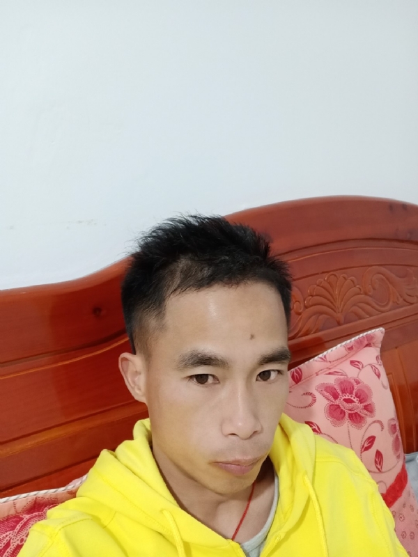 小biu崽的第一张照片--新乡相亲服务中心