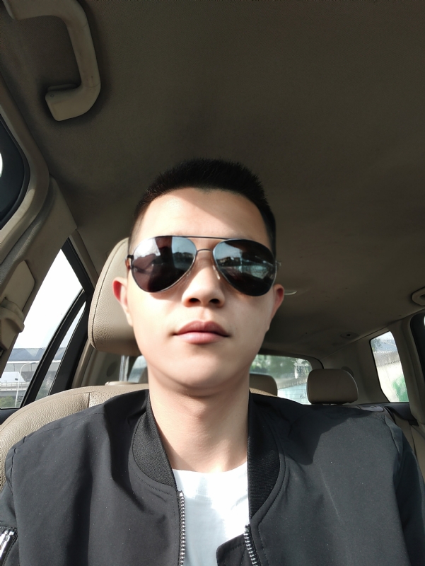 葛先生的第一张照片--新乡相亲服务中心