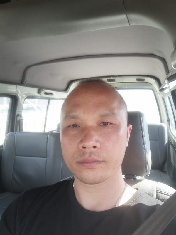 新旺丁的第一张照片--新乡相亲服务中心