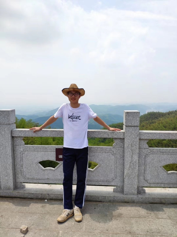 华华的第四张照片--新乡相亲服务中心