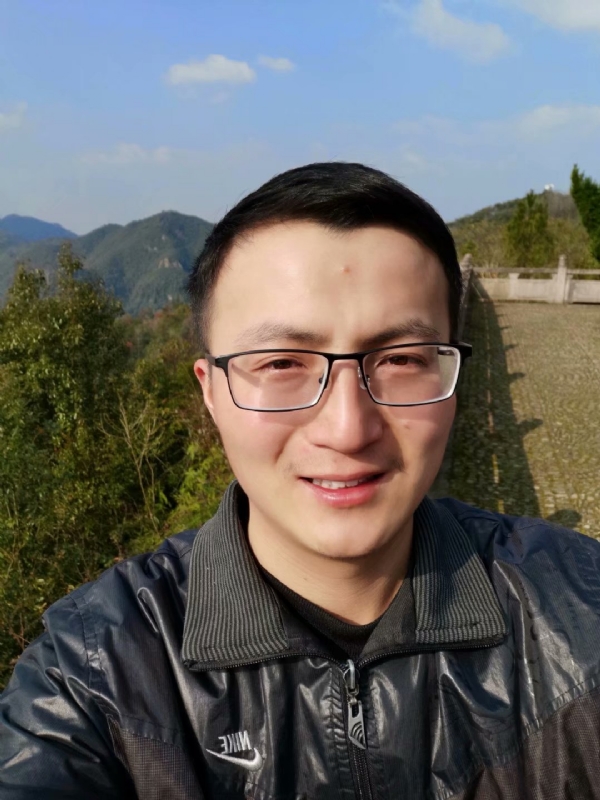 杨先生的第一张照片--新乡相亲服务中心