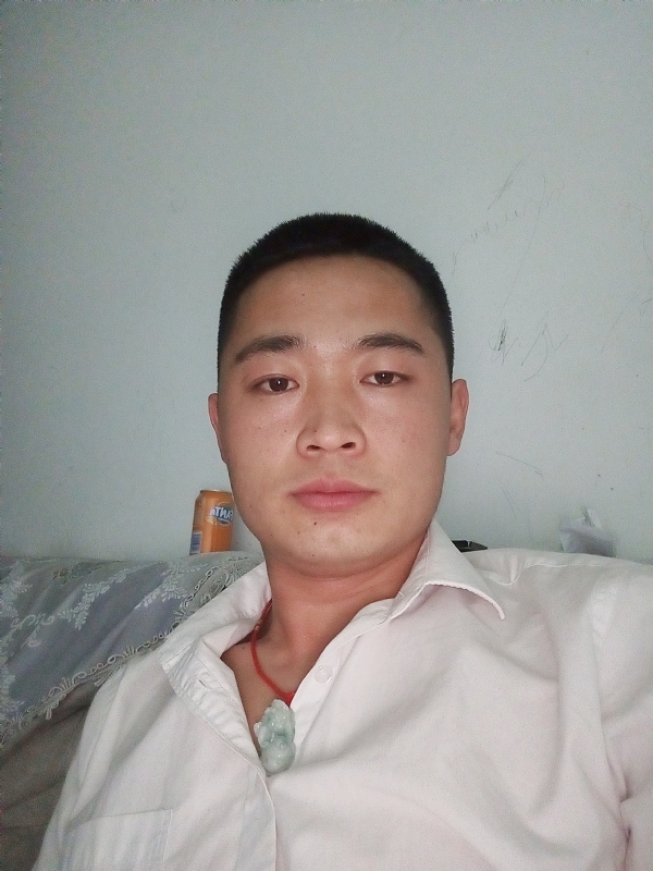 也许太年轻的第一张照片--新乡相亲服务中心