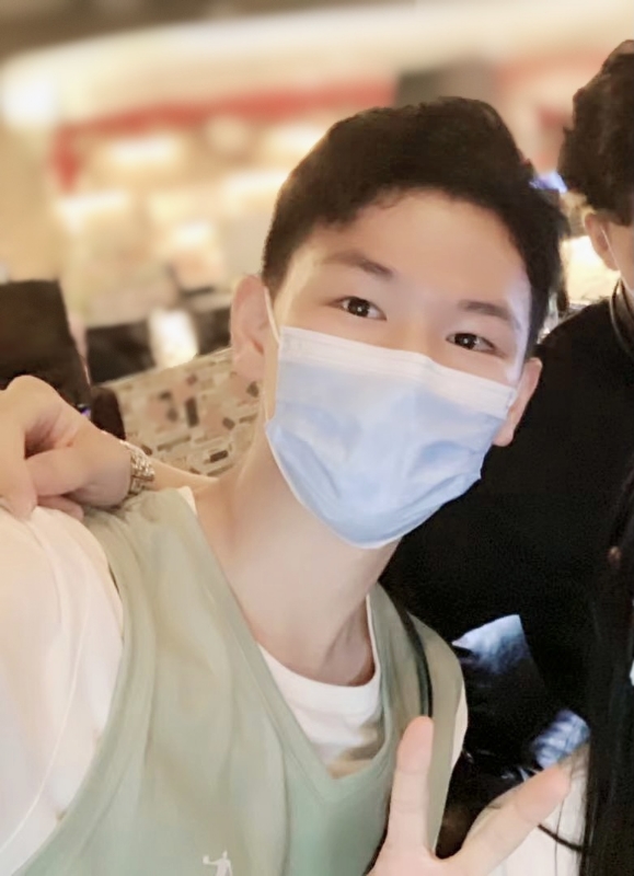 六月的春风的第一张照片--新乡相亲服务中心