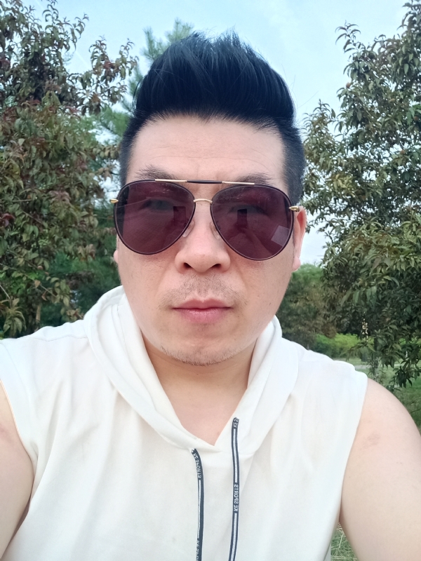 等风来的第二张照片--新乡相亲服务中心