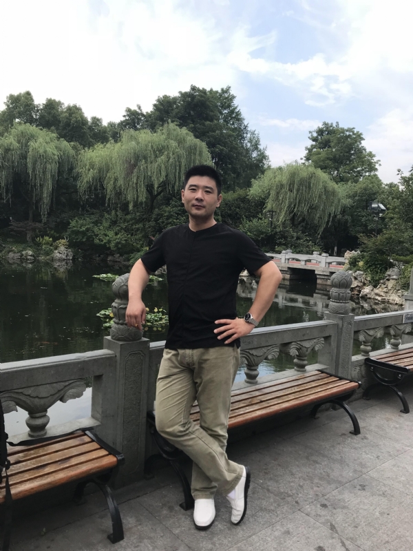 未来可期的第一张照片--新乡相亲服务中心