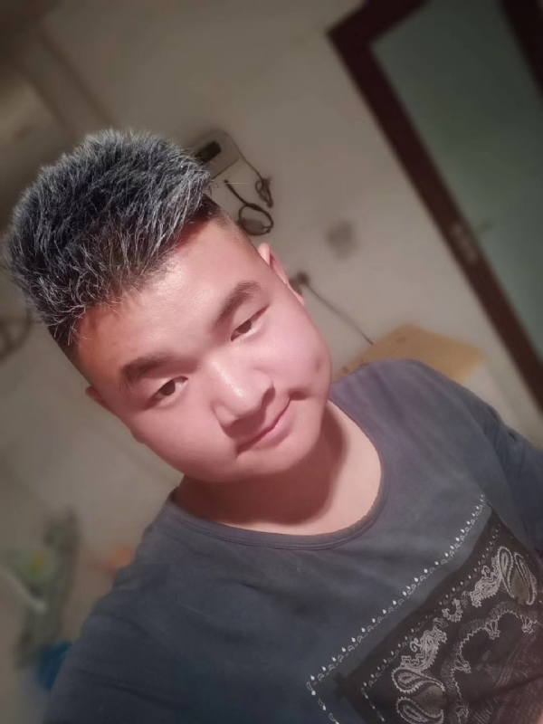 李子木的第二张照片--新乡相亲服务中心