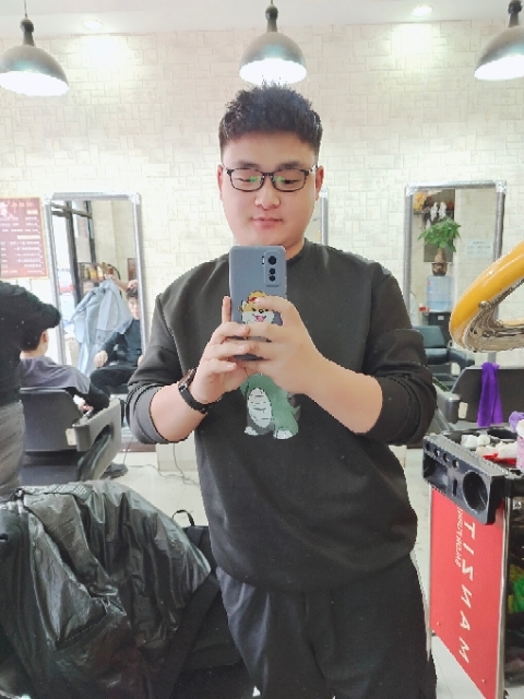 不吃香菜的第二张照片--新乡相亲服务中心