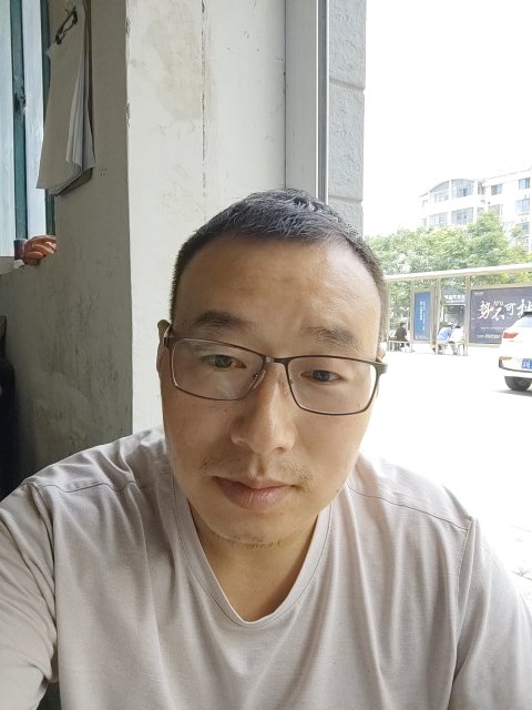 转身的距离的第一张照片--新乡相亲服务中心