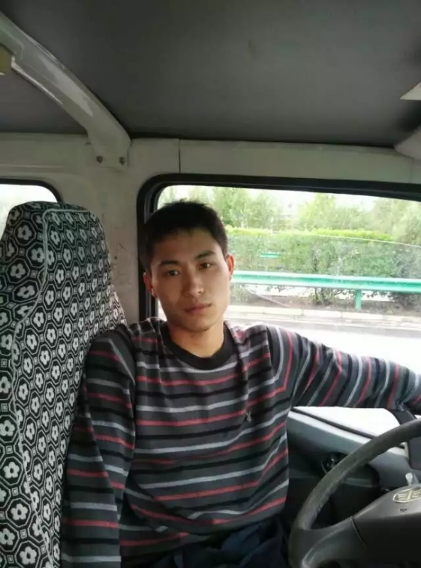 桦树林的第一张照片--新乡相亲服务中心