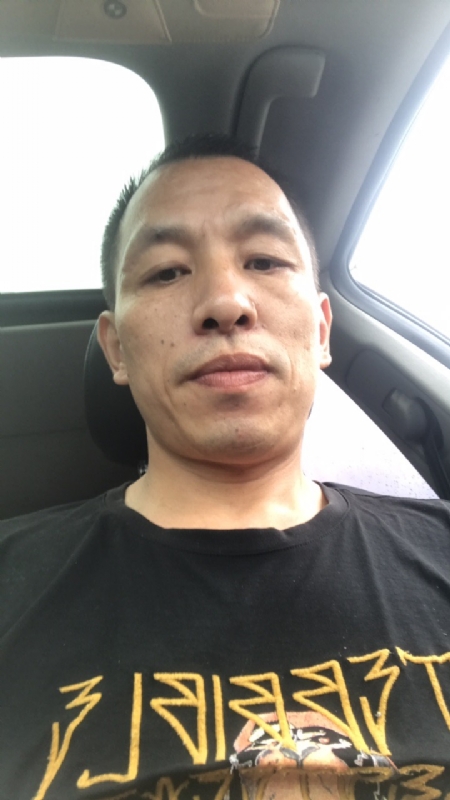 迷茫的第一张照片--新乡相亲服务中心