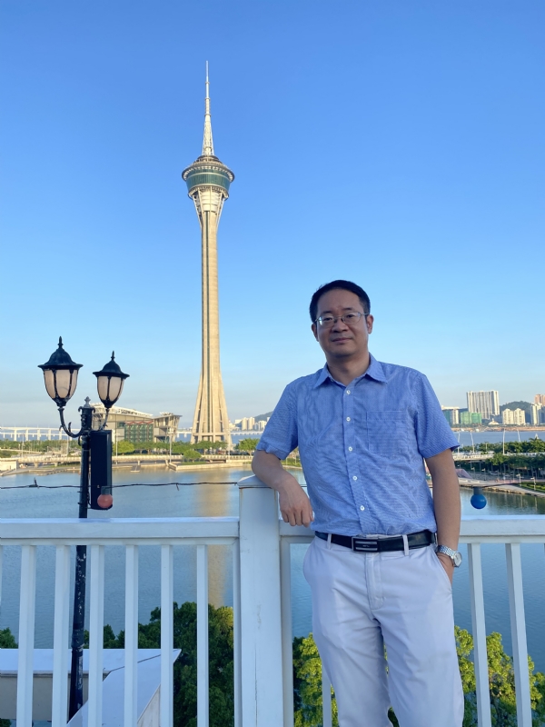 Yangyi的第三张照片--新乡相亲服务中心