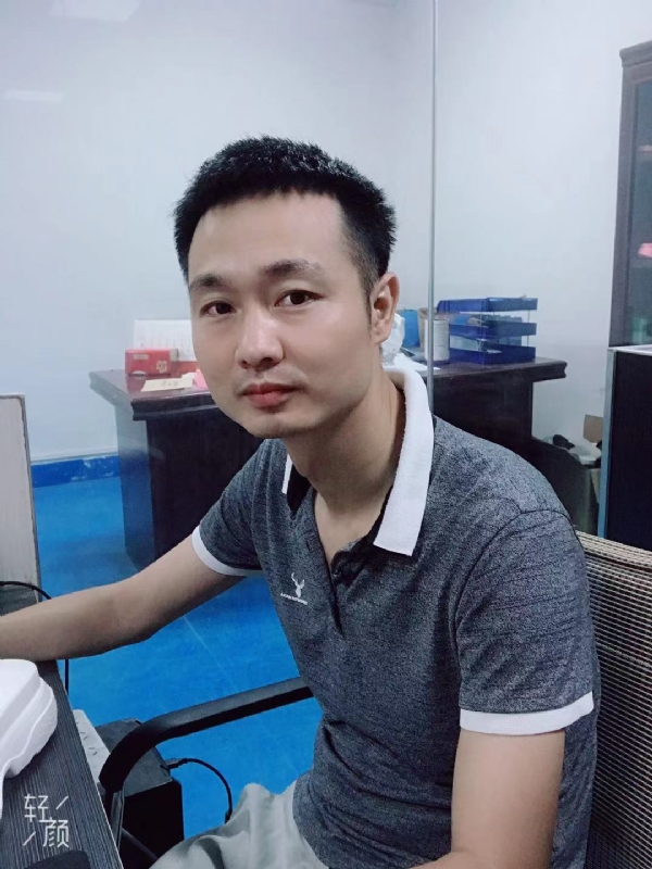 不忘初心的第一张照片--新乡相亲服务中心