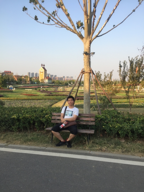 大鹏的第一张照片--新乡相亲服务中心