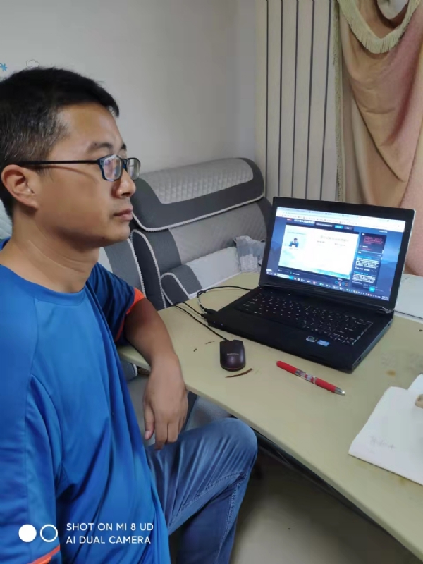 高锰酸钾的紫的第一张照片--新乡相亲服务中心