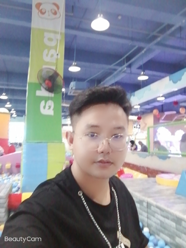 棒哥的第三张照片--新乡相亲服务中心