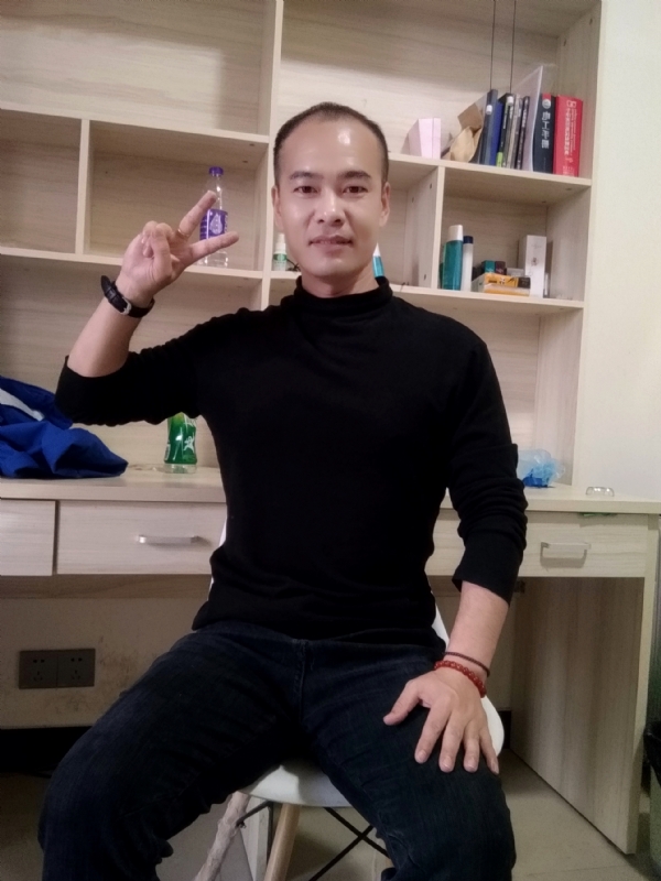 熊大与熊二的第二张照片--新乡相亲服务中心