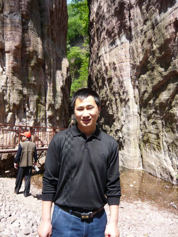 阳光幸福快乐的第三张照片--新乡相亲服务中心