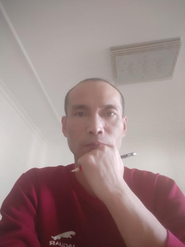 左边的第一张照片--新乡相亲服务中心