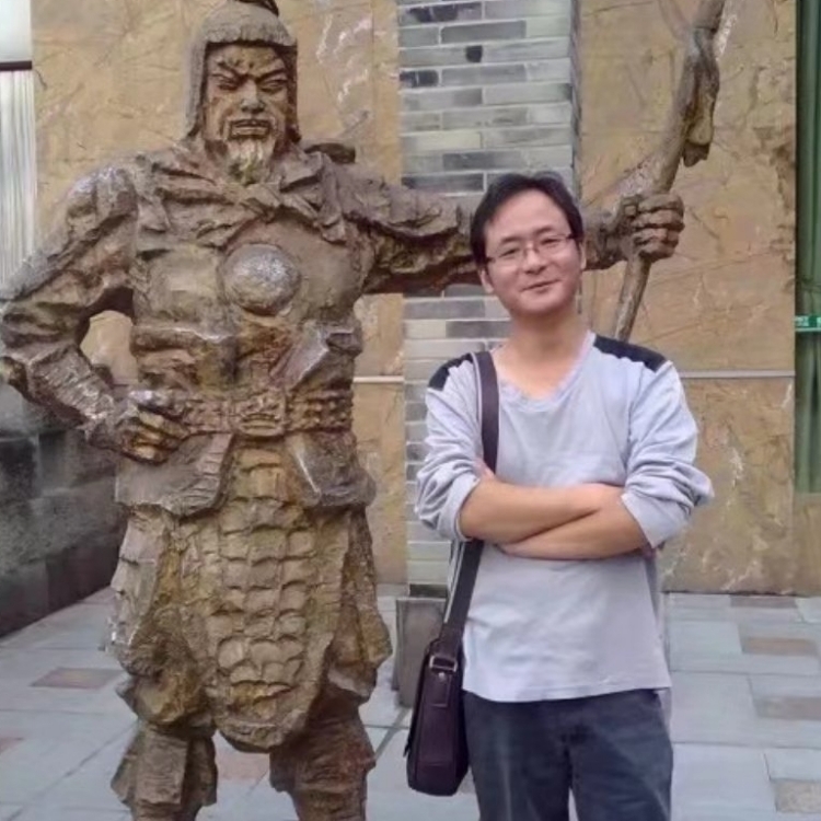 孤狼的第三张照片--新乡相亲服务中心