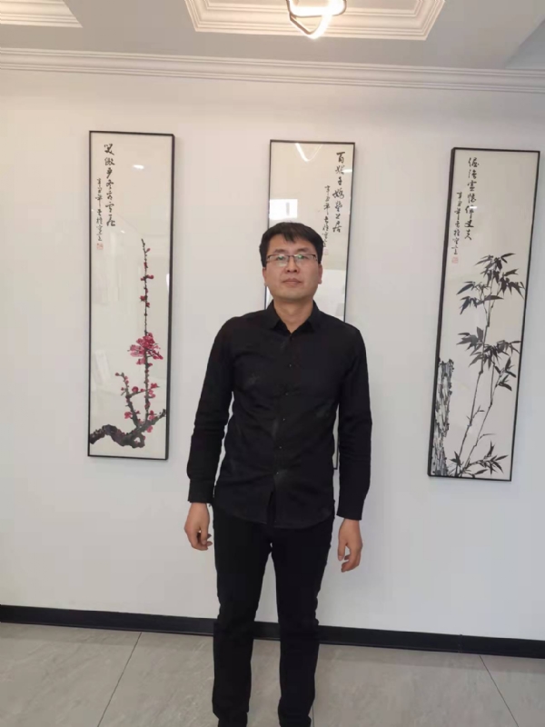 情义比天高的第一张照片--新乡相亲服务中心