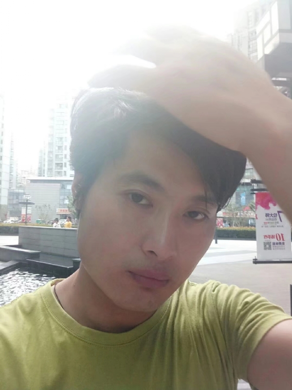 钢铁侠的第一张照片--新乡相亲服务中心