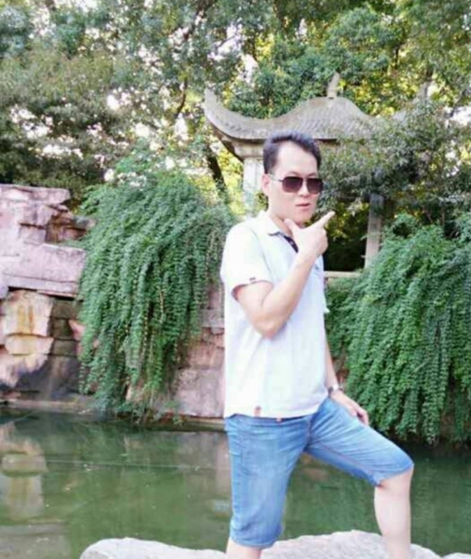 随缘的第一张照片--新乡相亲服务中心