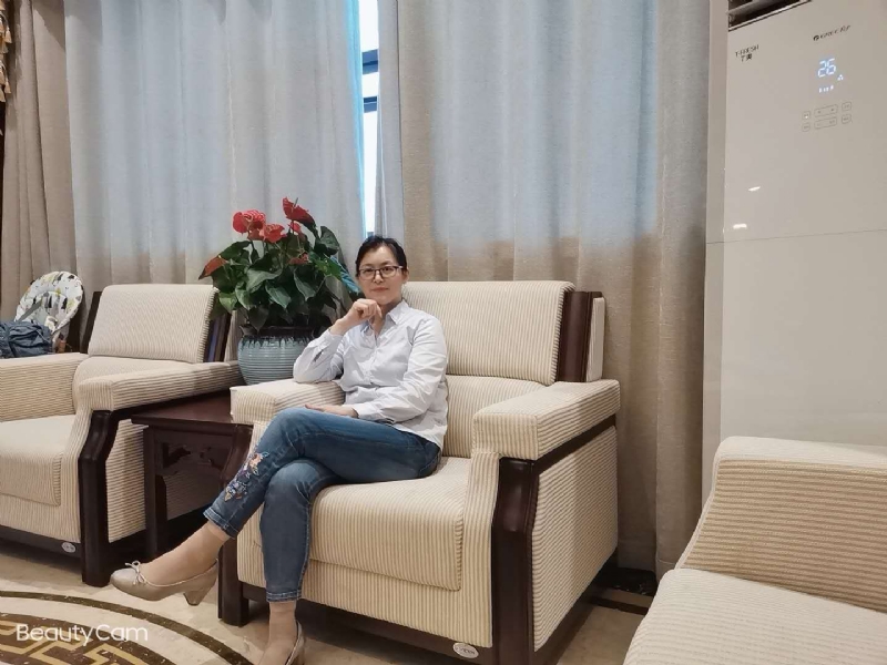 秋水伊人的第一张照片--新乡相亲服务中心