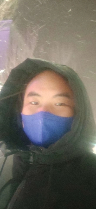 海子的第一张照片--新乡相亲服务中心