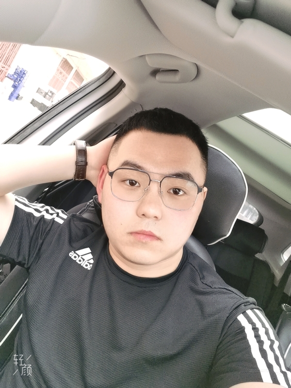 海阔天空的第一张照片--新乡相亲服务中心