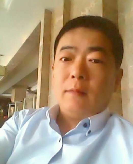 落叶随风的第一张照片--新乡相亲服务中心