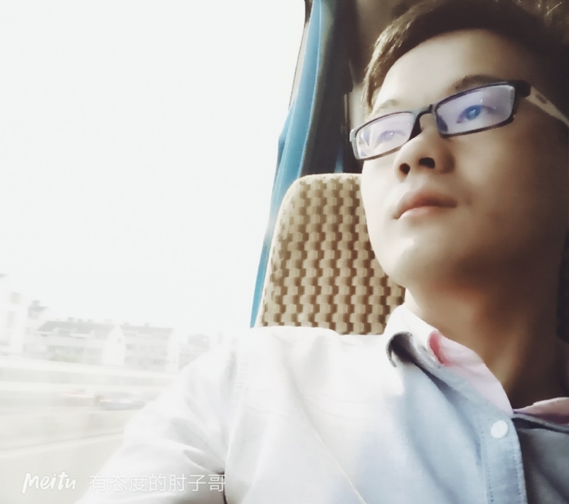 尹骏的第三张照片--新乡相亲服务中心