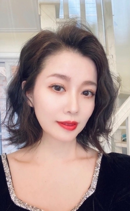 束負的第一张照片--新乡相亲服务中心