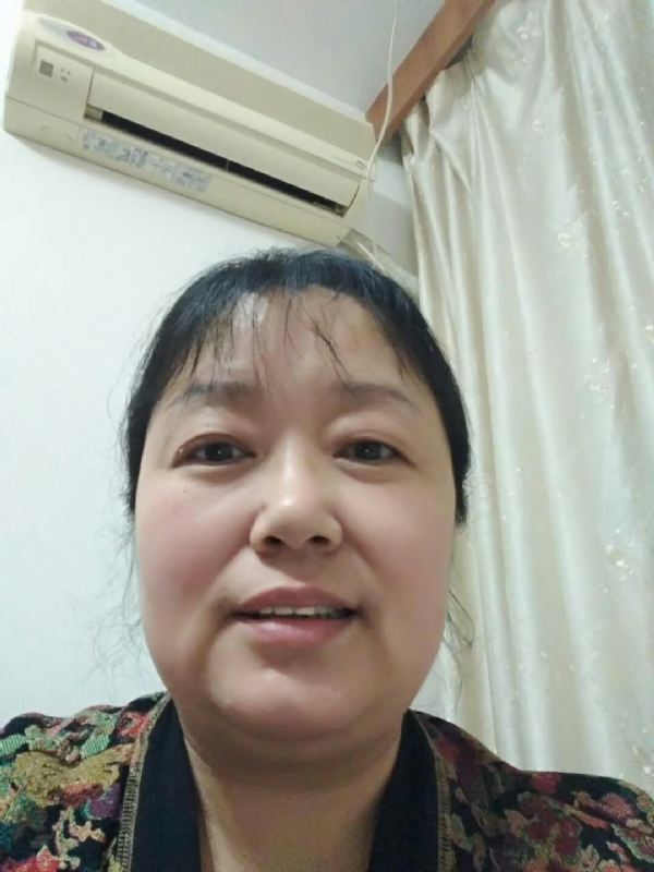 雨中漫步的第一张照片--新乡相亲服务中心