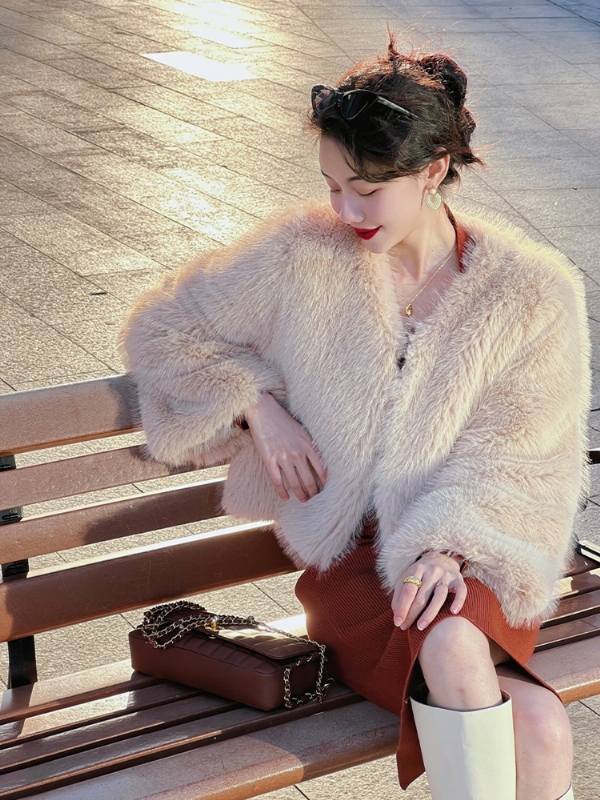 雷小姐的第一张照片--新乡相亲服务中心