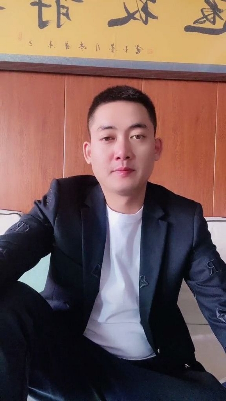 李泽胜的第一张照片--新乡相亲服务中心