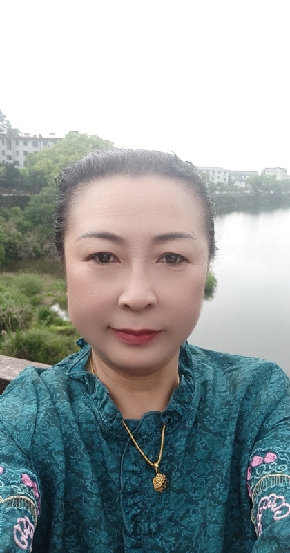 雨中情的第一张照片--新乡相亲服务中心